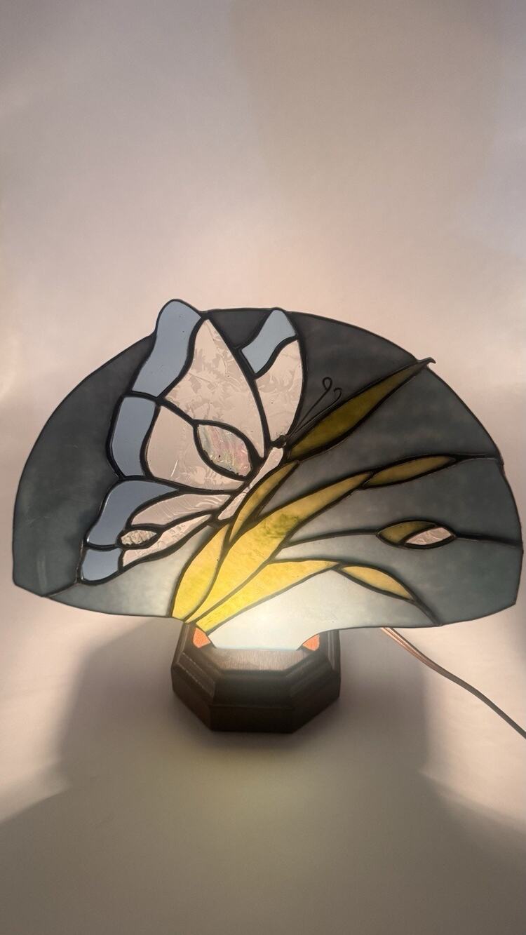 Vtg Stained Glass Fan Shaped Lamp Night Light Butterfly 10.5 x 8.5 EUC